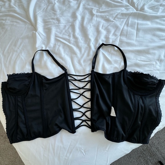 Black corset - Picture 3 of 4